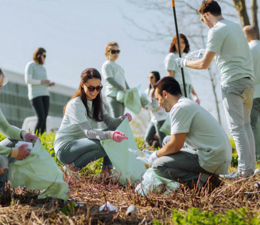 Thế nào là người hướng ngoại? người hướng ngoại phù hợp với công việc gì?