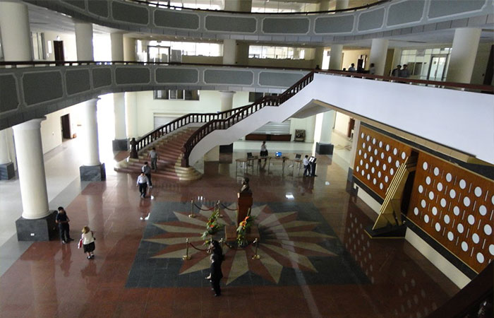 Thư viện Tạ Quang Bửu đỉnh cao